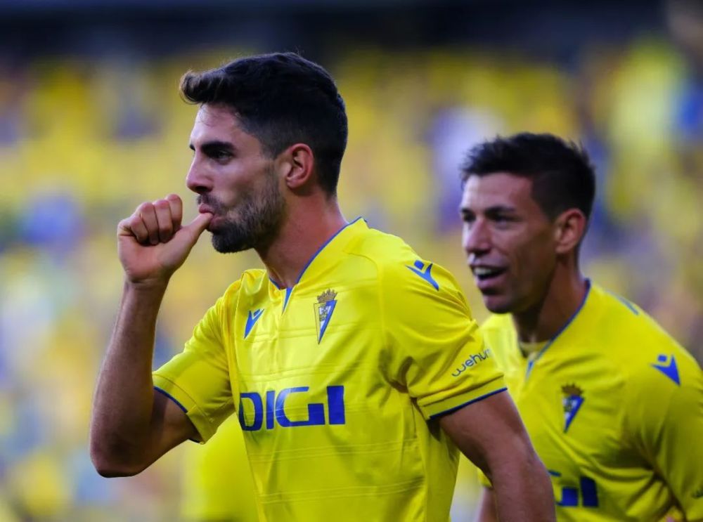  西甲保级生死战，西班牙人惊险保级