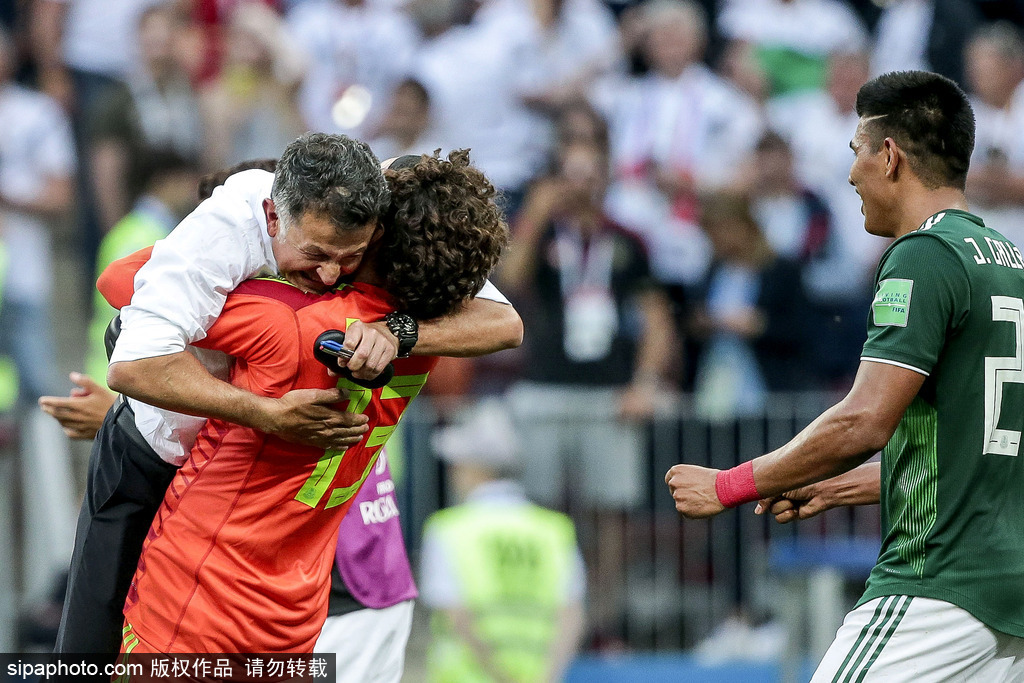  维罗纳门将神勇，多次扑救保住平局  