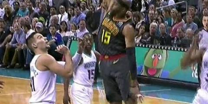  公牛拉文空中作业暴扣点燃全场