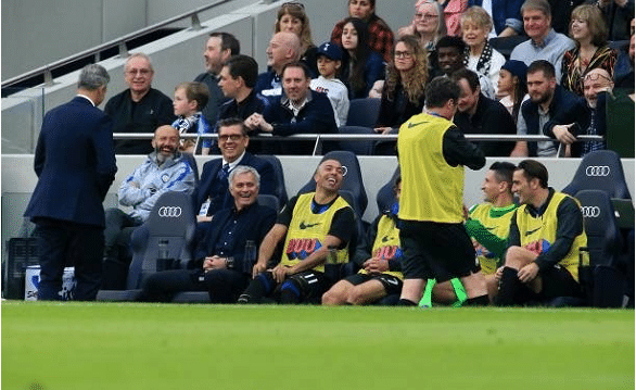  退役球星转型教练席，执教首秀备受瞩目