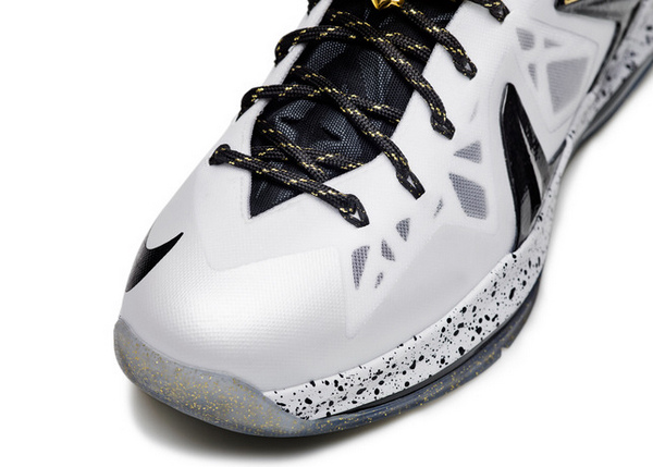  篮球鞋科技再升级，助力球员突破极限